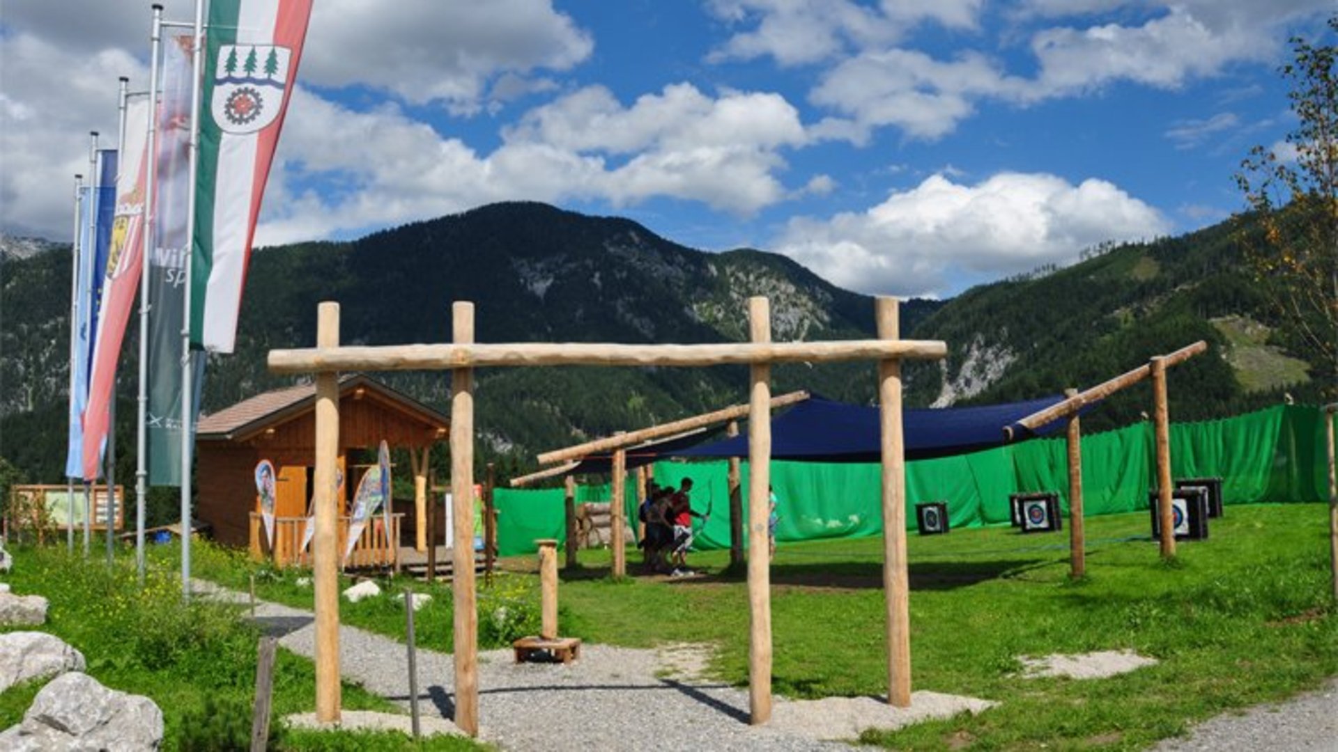 Archery on the Wurbauerkogel | Photo: TVB Pyhrn-Priel View of the archery area on the Wurbauerkogel.
